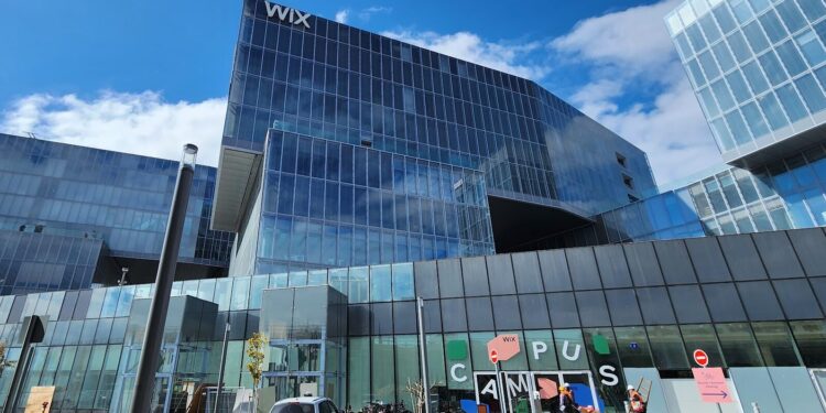 Wix planeja demissão em massa de 1 mil funcionários, diz site